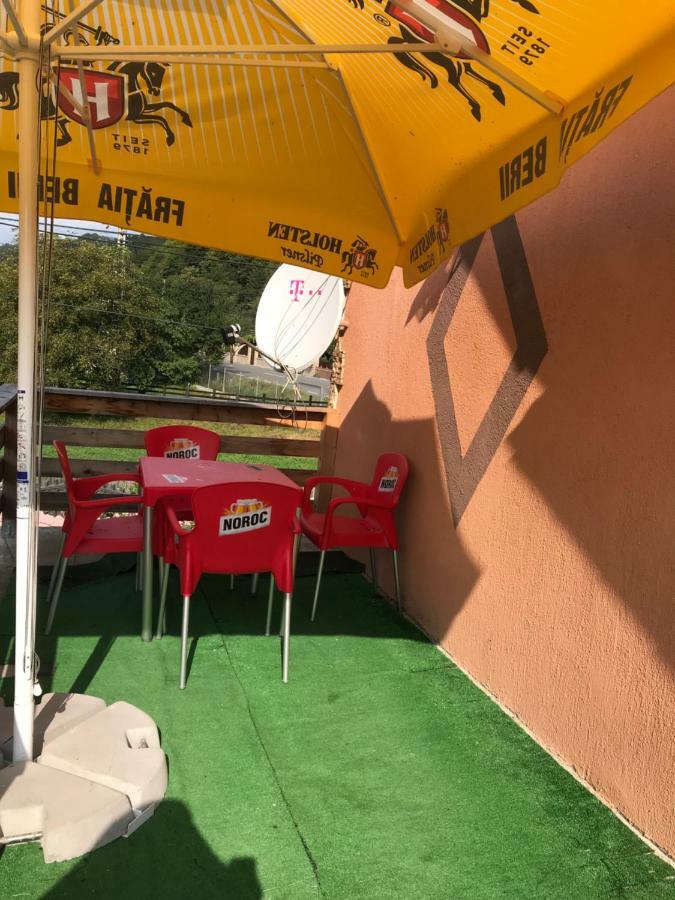 Lepşa La Rita Acasa酒店 外观 照片